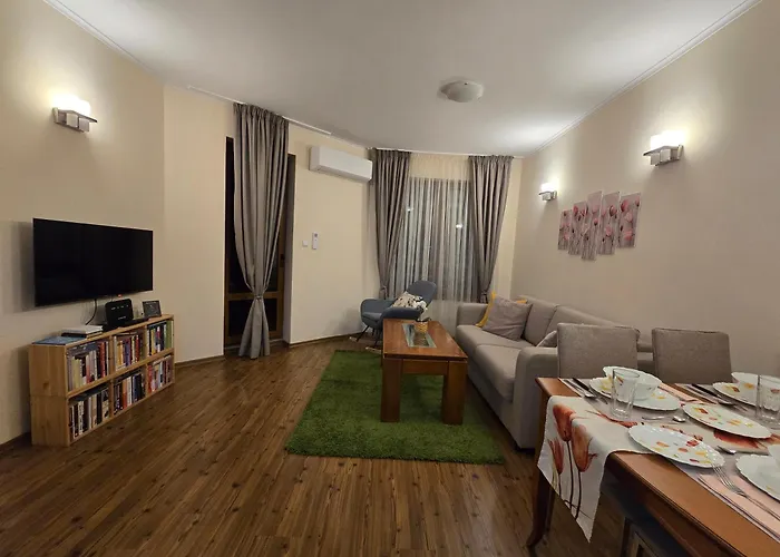 Boutique - Flora Boutique *